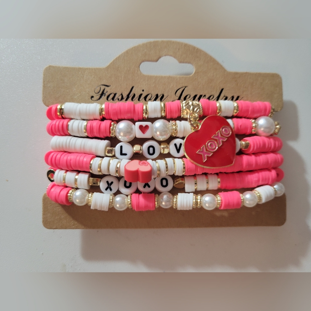 Set Of 3 ❤️❤️  Stretch Charm Bracelets.